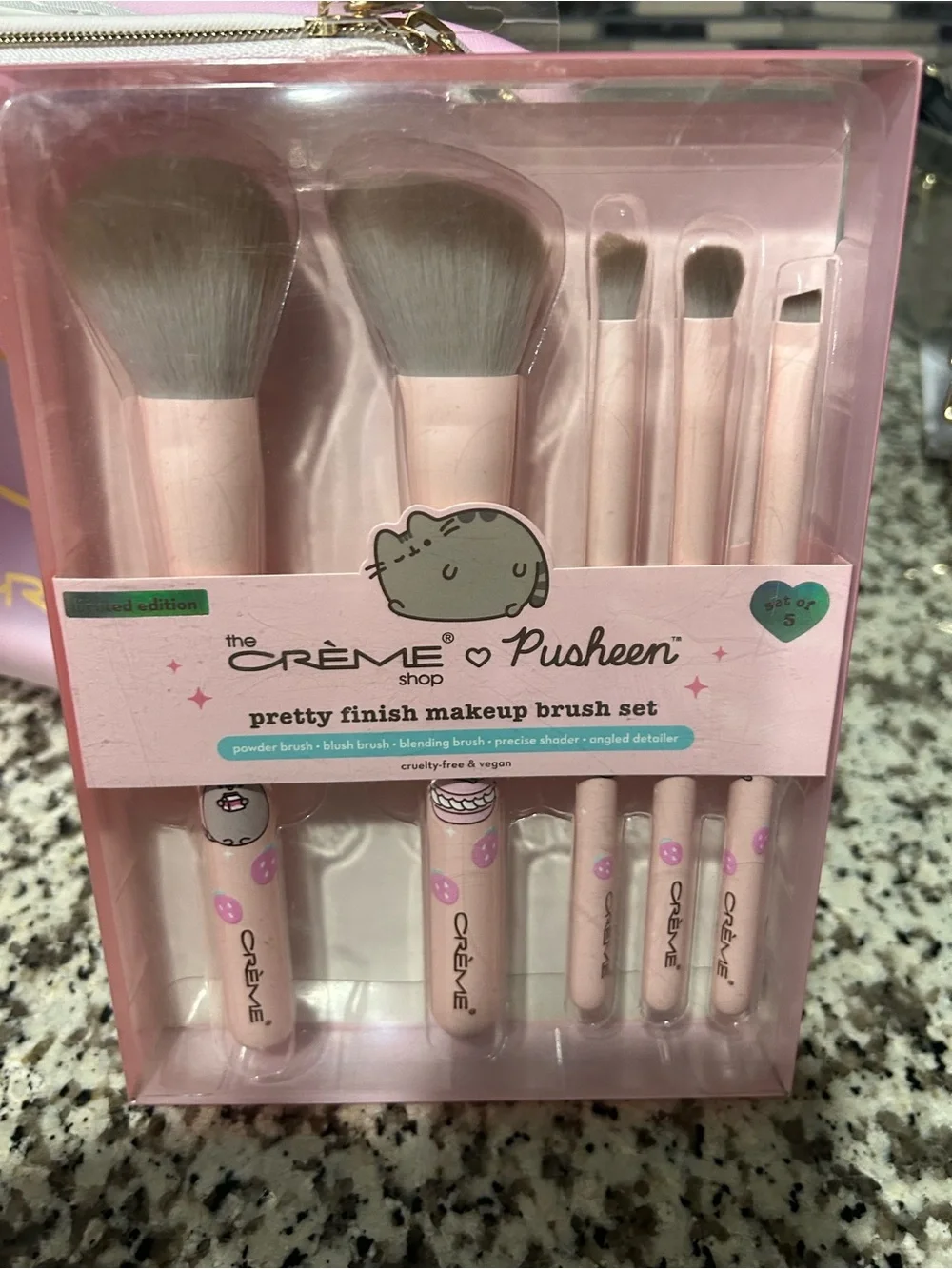 Crème x Hello Kitty Pink Makeup Brush Set with Bag & Wipes